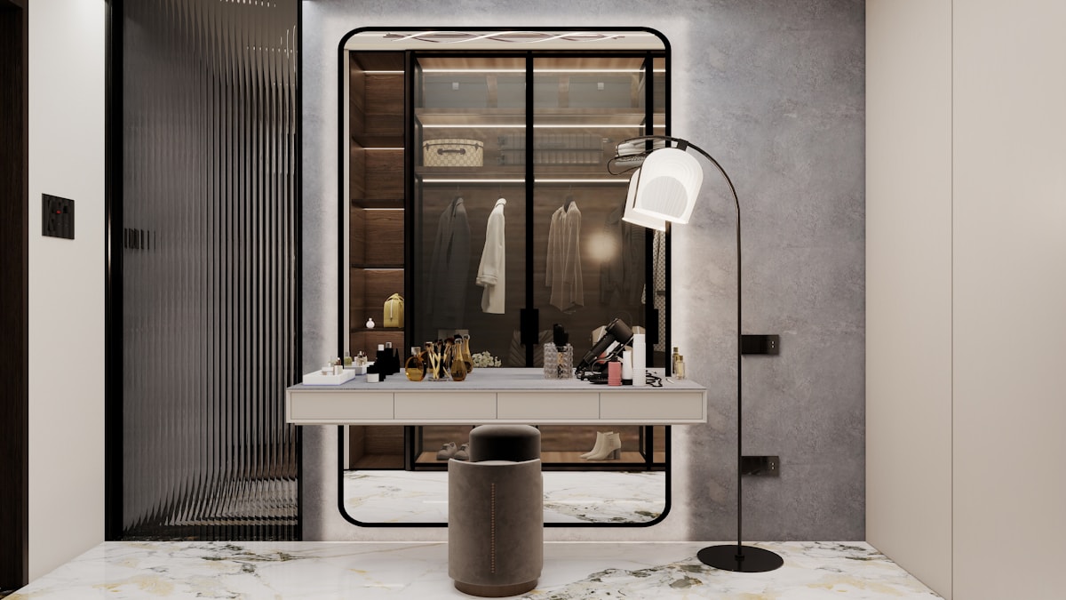 Bespoke dressing table in marble and fluted glass
